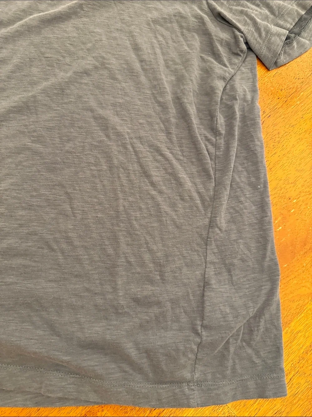 Nike Gray Short-Sleeve Tee with Red Swoosh and White Logo xxl